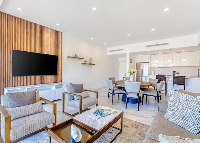 Stylish 3br Downtown Cabo Walk Everywhere *