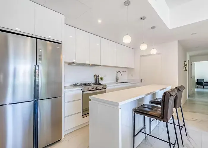 Stylish 3br Downtown Cabo Walk Everywhere