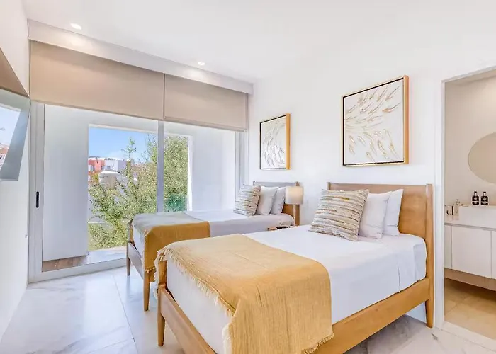 Ferienhaus Stylish 3br Downtown Cabo Walk Everywhere Cabo San Lucas
