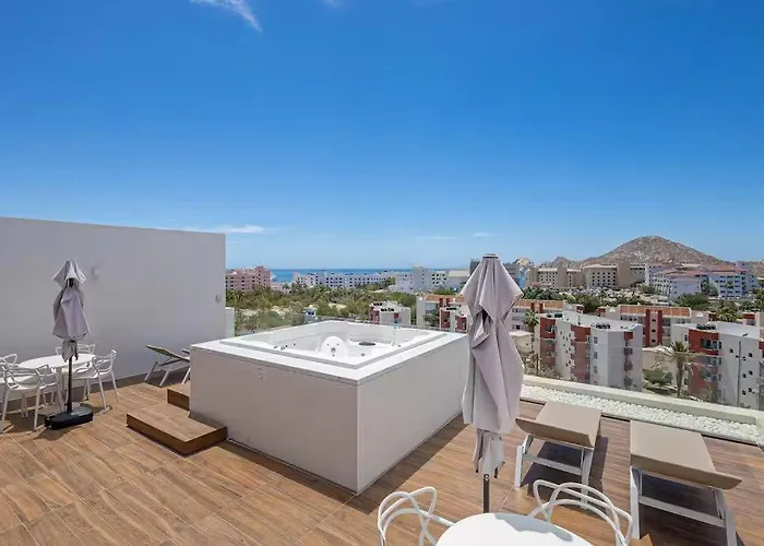 Ferienhaus Stylish 3br Downtown Cabo Walk Everywhere