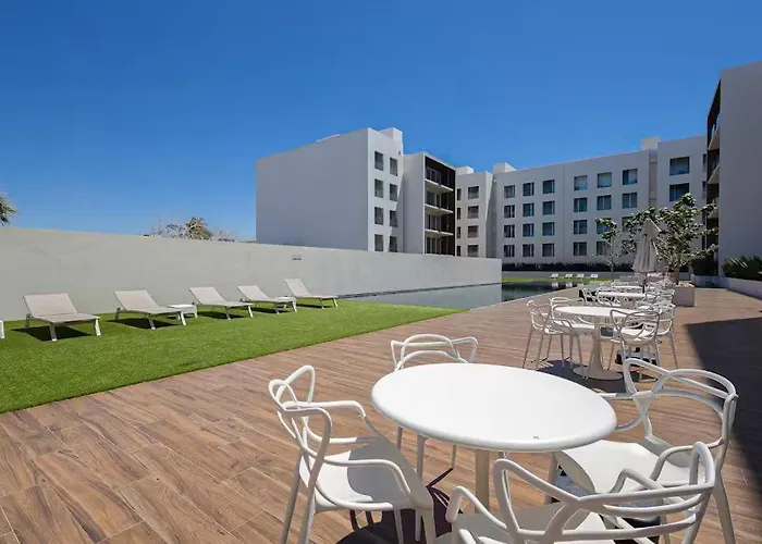 Stylish 3br Downtown Cabo Walk Everywhere Ferienhaus